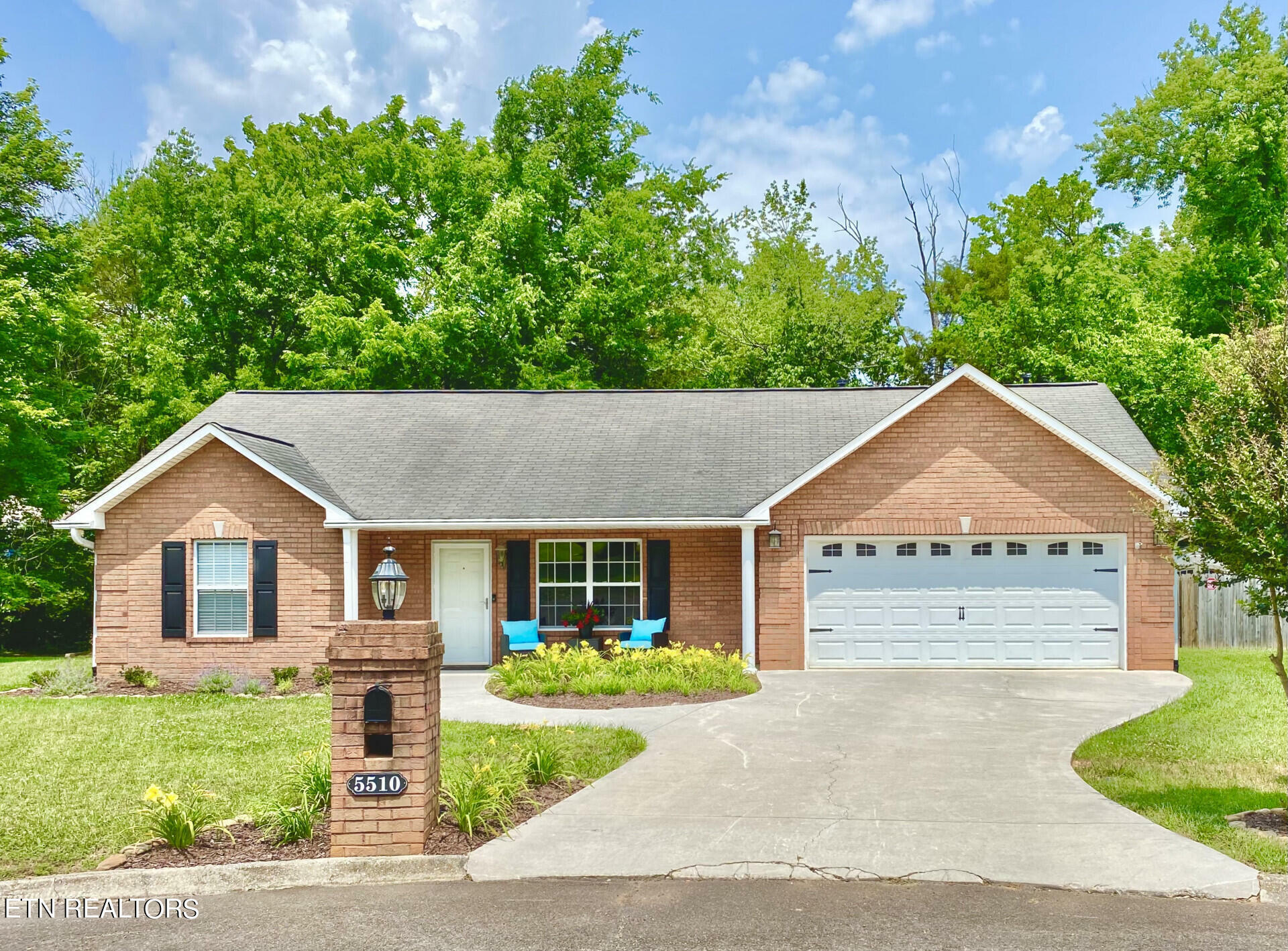 5510 Pace Lane  Knoxville TN 37912 photo