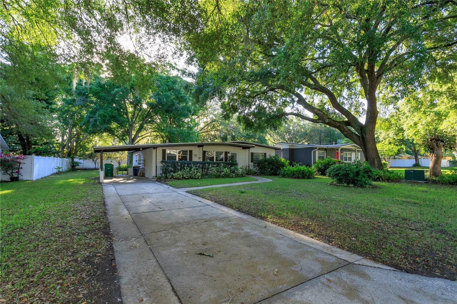 Property Photo:  213 James Drive  FL 34787 