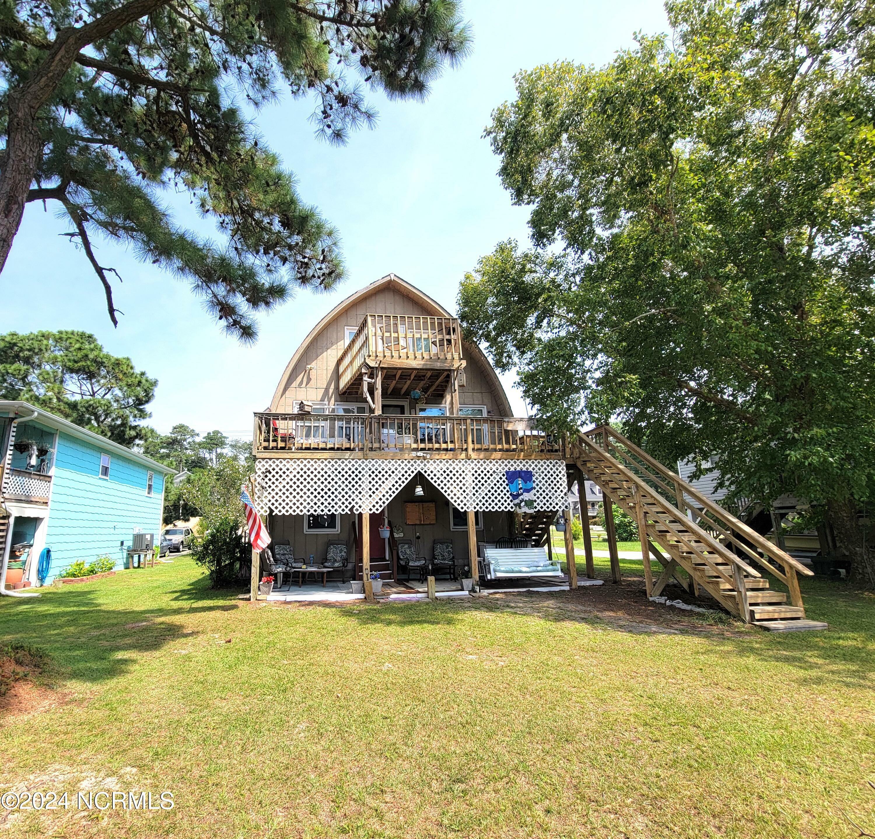 Property Photo:  423 Colington Drive  NC 27948 