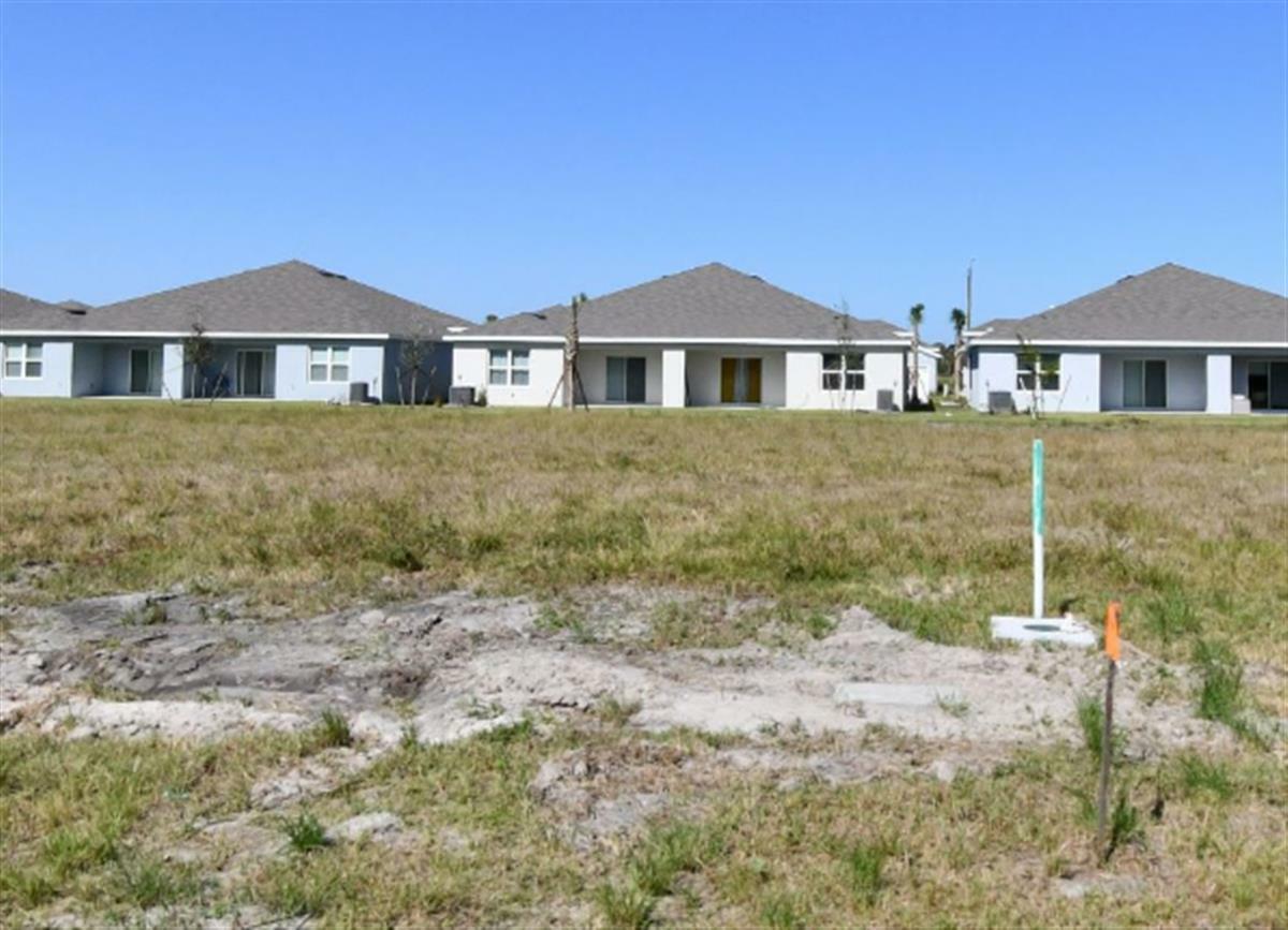 Property Photo:  282 Raspberry Road  FL 34981 