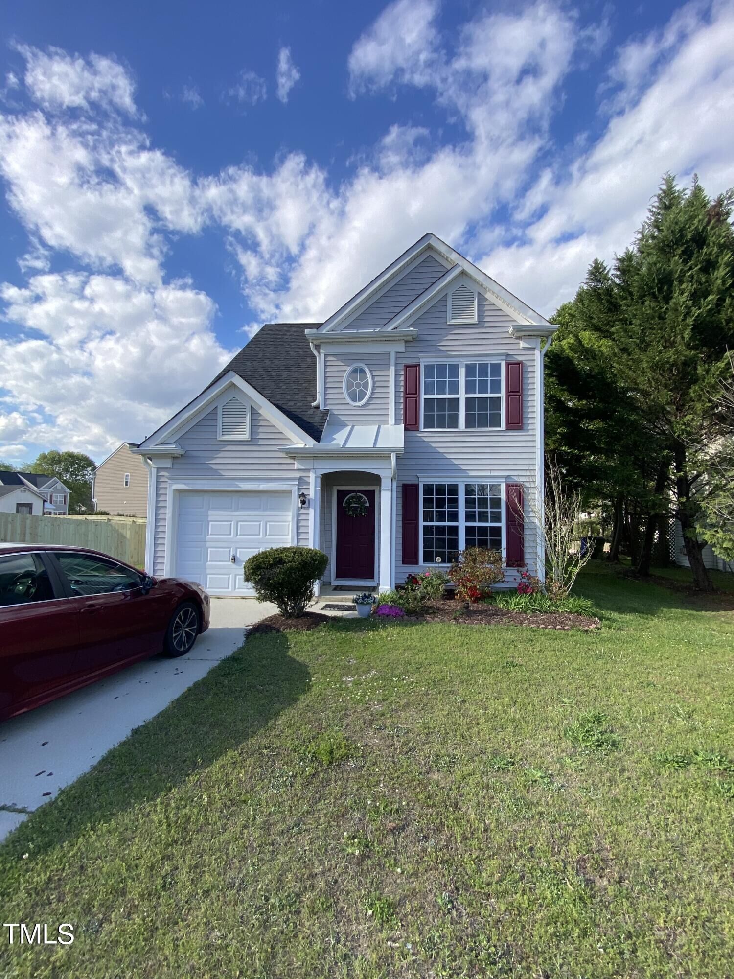 Property Photo:  105 N Honey Springs Avenue  NC 27526 