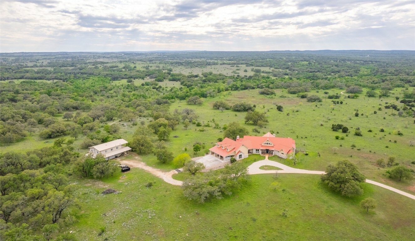 Property Photo:  2810 Bridlewood Ranches Drive  TX 78666 