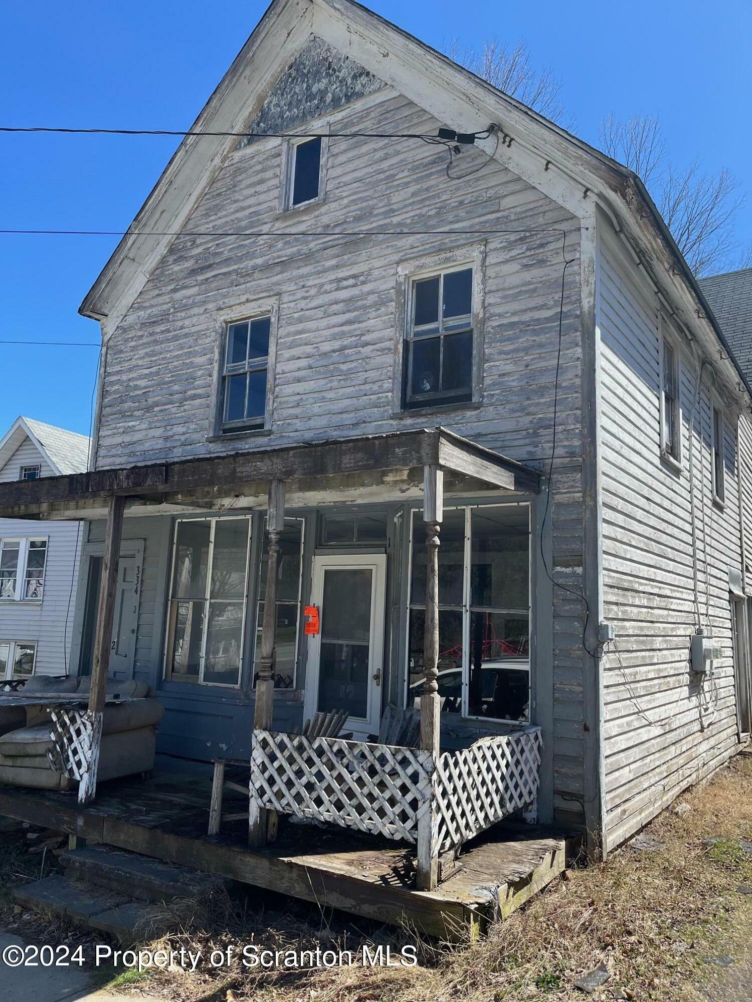 Property Photo:  334 E Jackson Street  PA 18465 