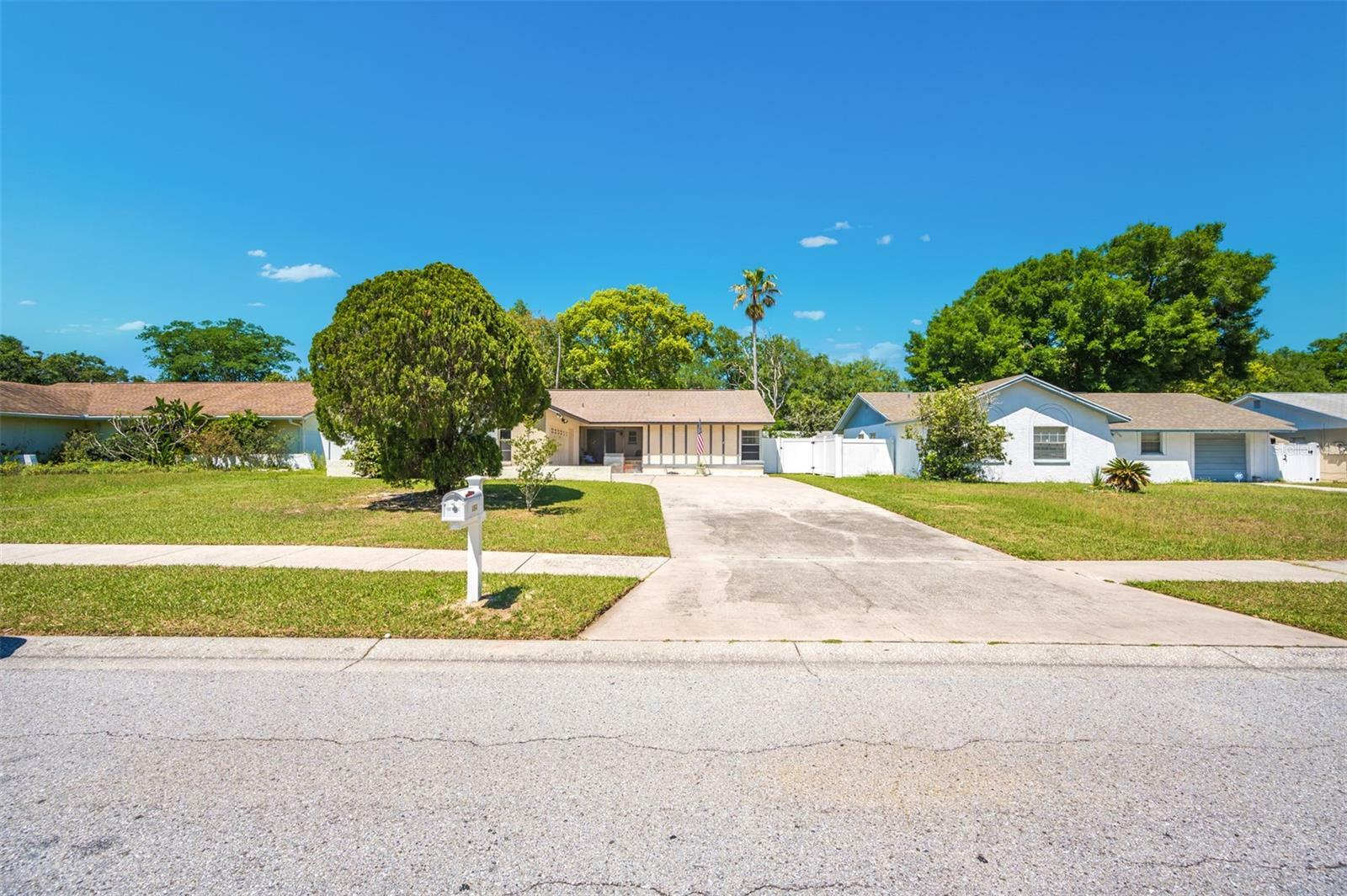 Property Photo:  8528 Renald Boulevard  FL 33637 