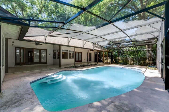 Property Photo:  1817 Bluff Oak Street  FL 32712 
