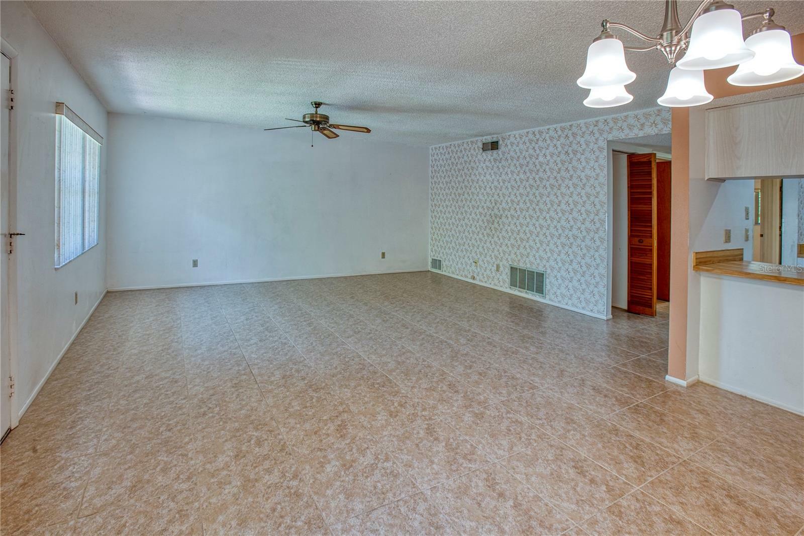 Property Photo:  13250 Ridge Road 6A4  FL 33778 