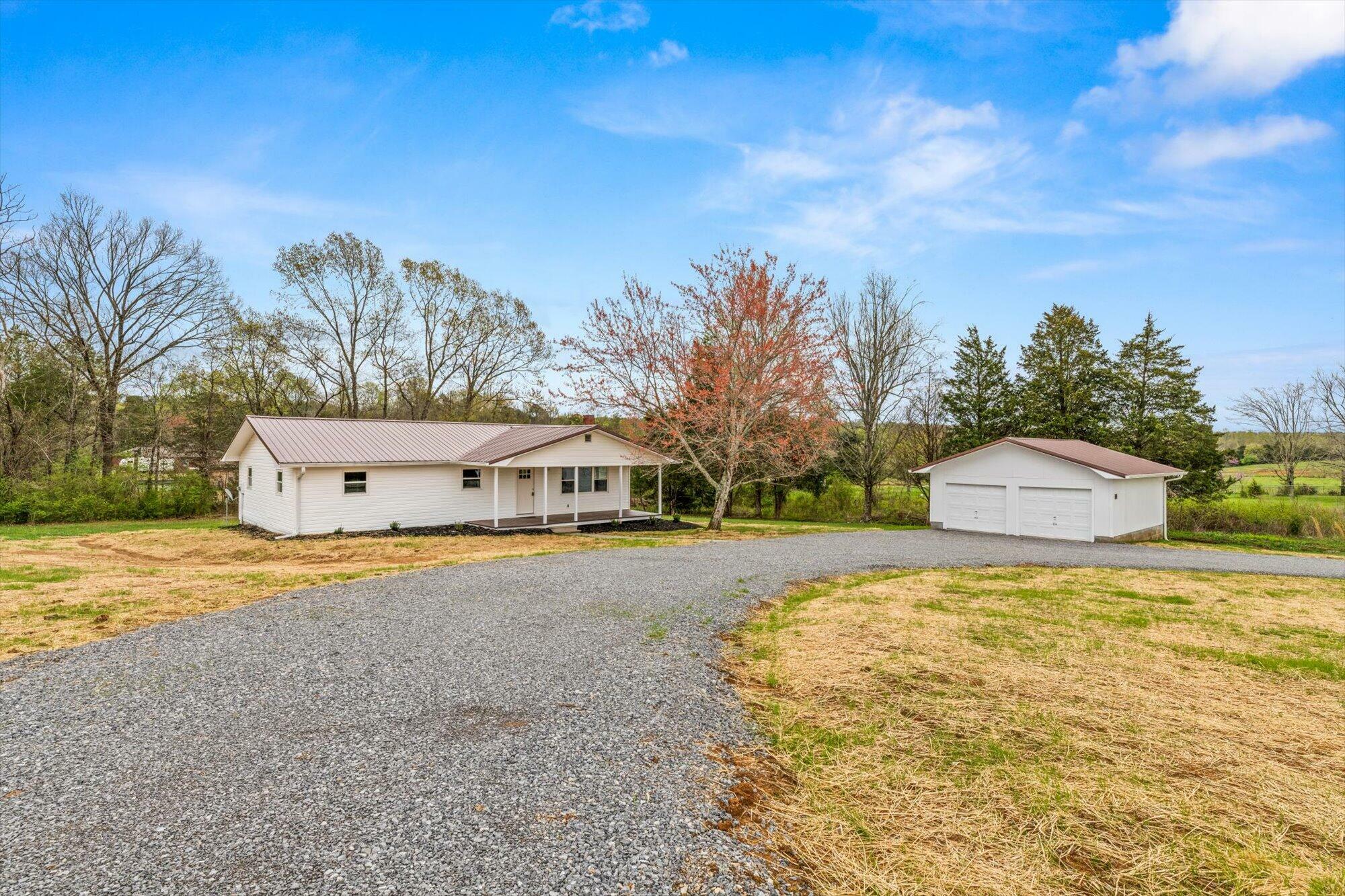 Property Photo:  112 County Road 270  TN 37826 