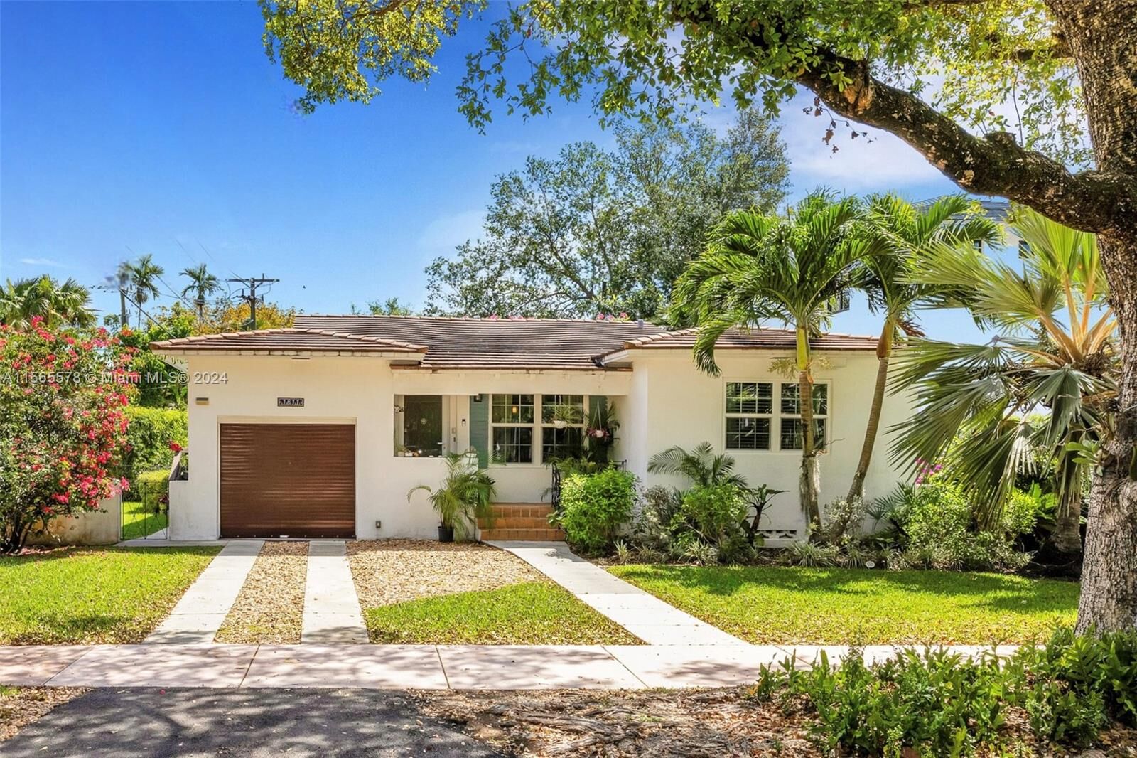 Property Photo: 1811 Cortez St FL 33134
