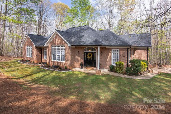 107 N Harbor Watch Drive  Statesville NC 28677 photo