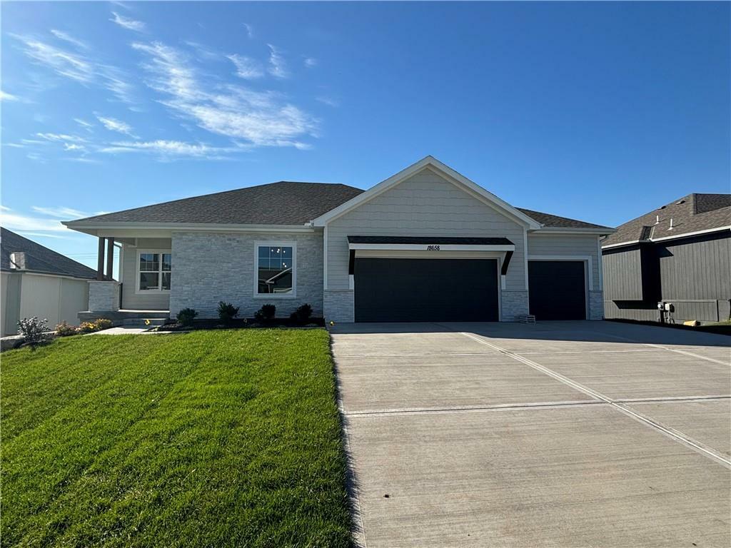 Property Photo: 18658 Deer Run Street KS 66083