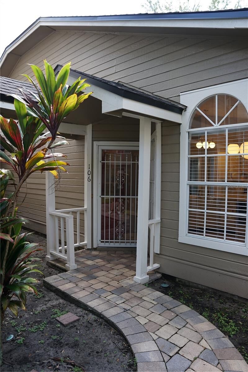 Property Photo:  6040 Scotchwood Glen 106  FL 32822 