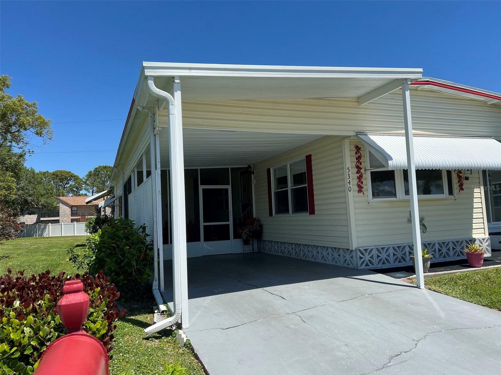 Property Photo:  5340 Beechmont Avenue  FL 34234 