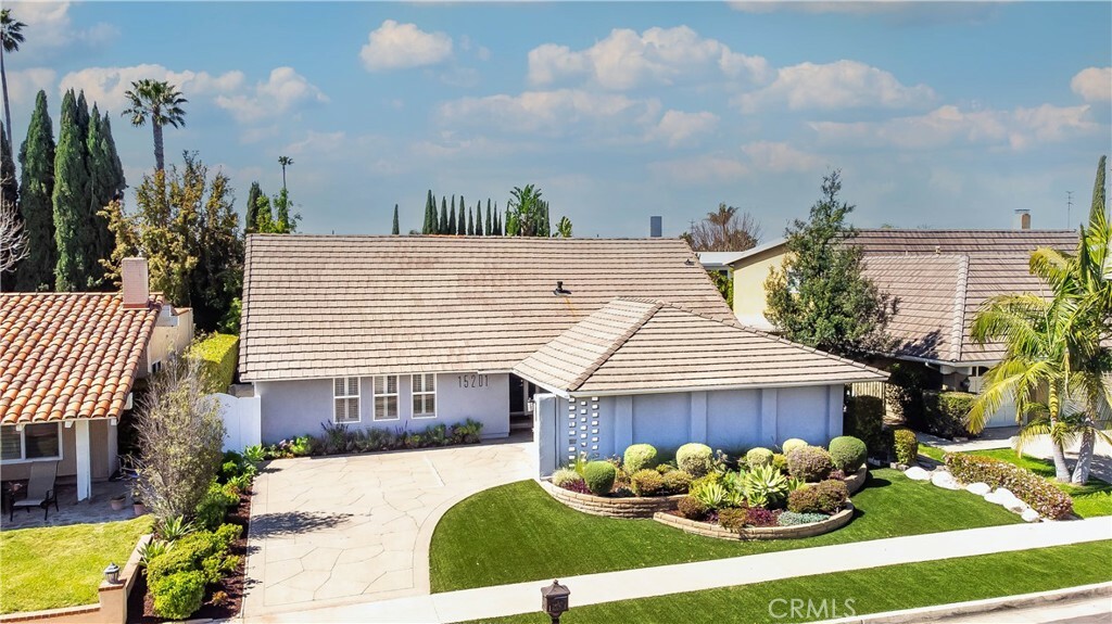 15201 Touraine Way  Irvine CA 92604 photo