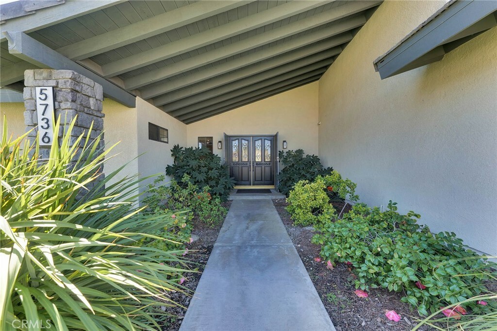 Property Photo:  5736 W Avenue M6  CA 93536 