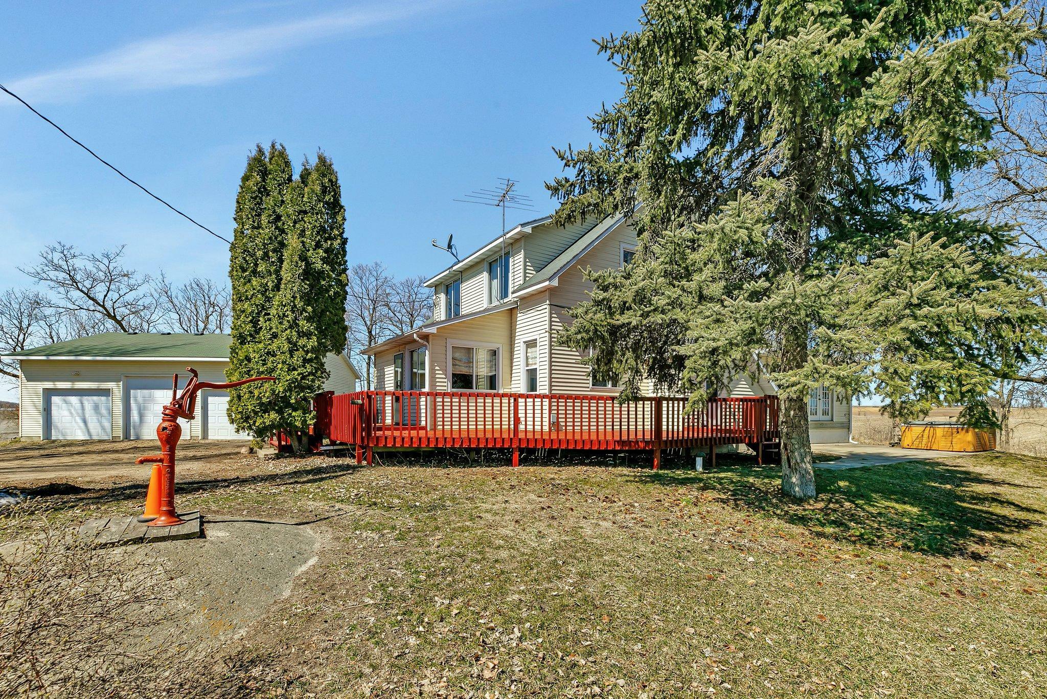 Property Photo: 34164 725th Avenue MN 55353