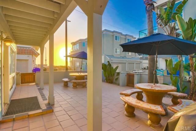 Property Photo:  707-711 Ensenada Ct  CA 92109 