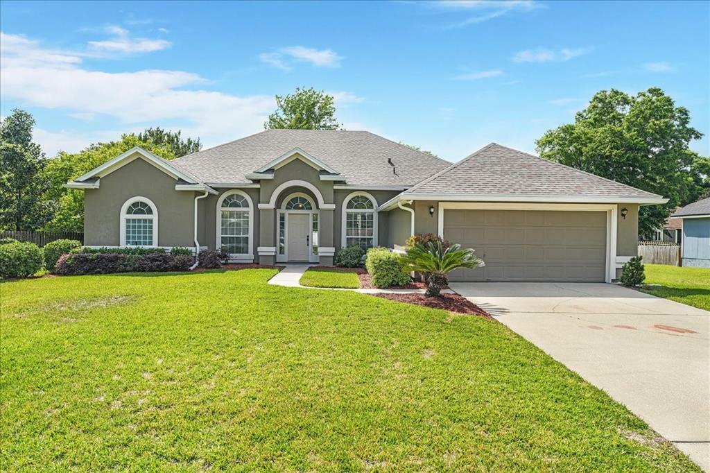 Property Photo:  86675 Riverwood Drive  FL 32097 