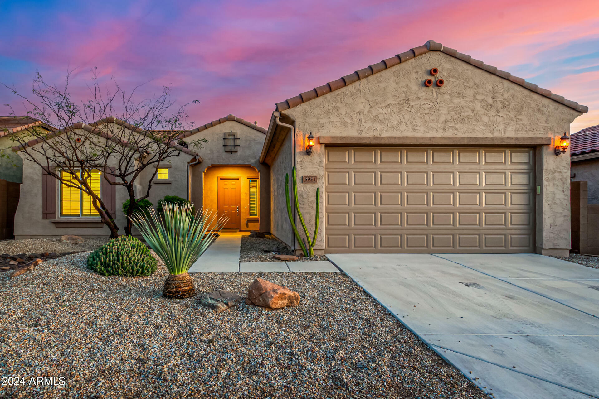 Property Photo:  5951 E Sienna Bouquet Place  AZ 85331 