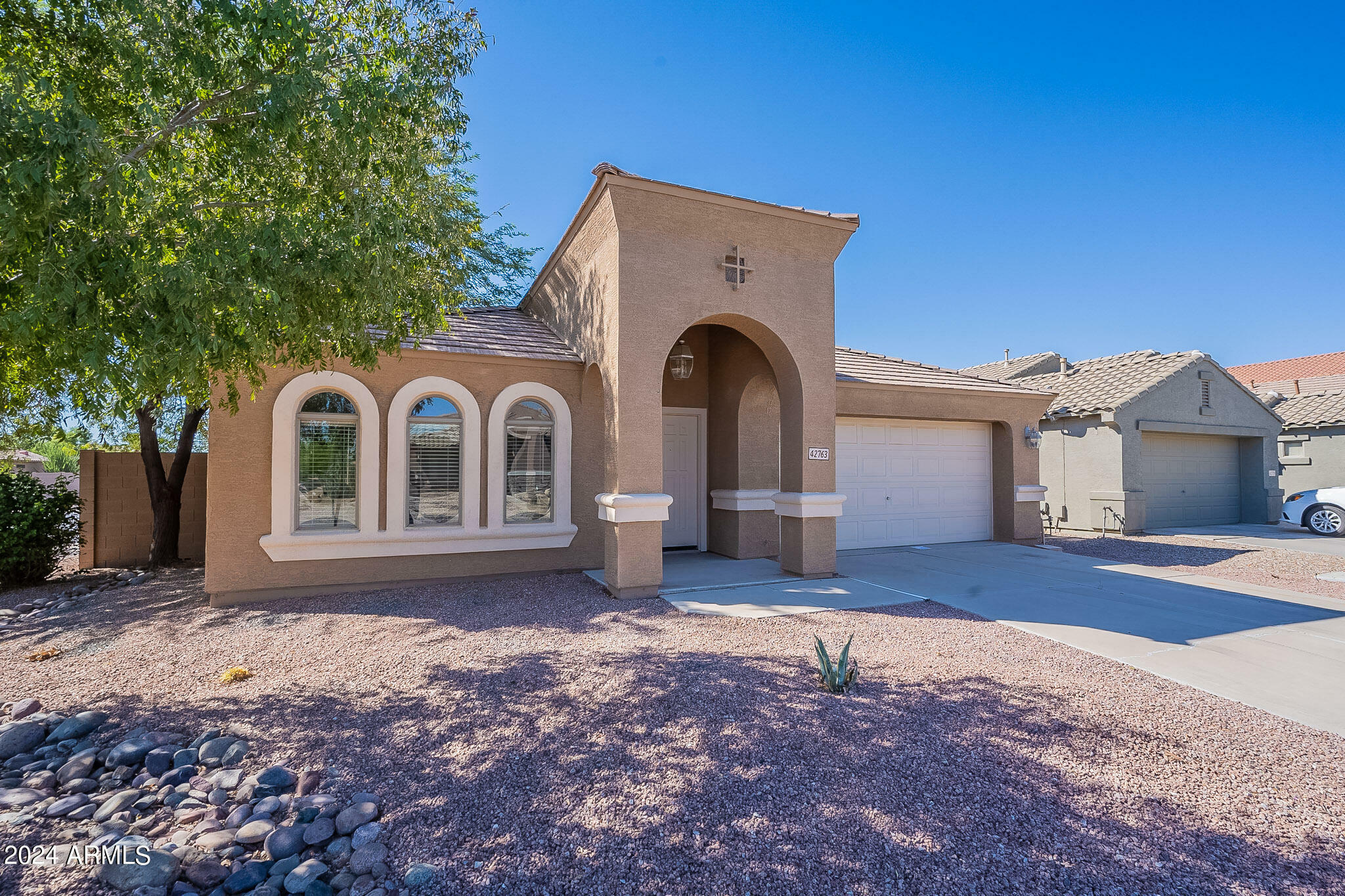 Property Photo:  42763 W Venture Road  AZ 85138 