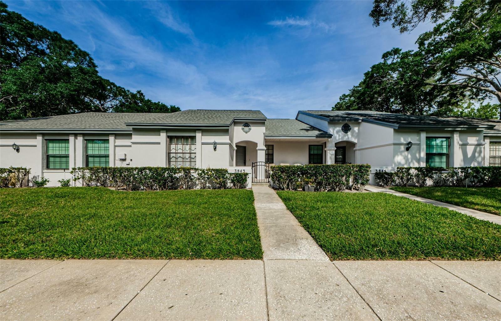 Property Photo:  3843 Goldfinch Court  FL 34685 