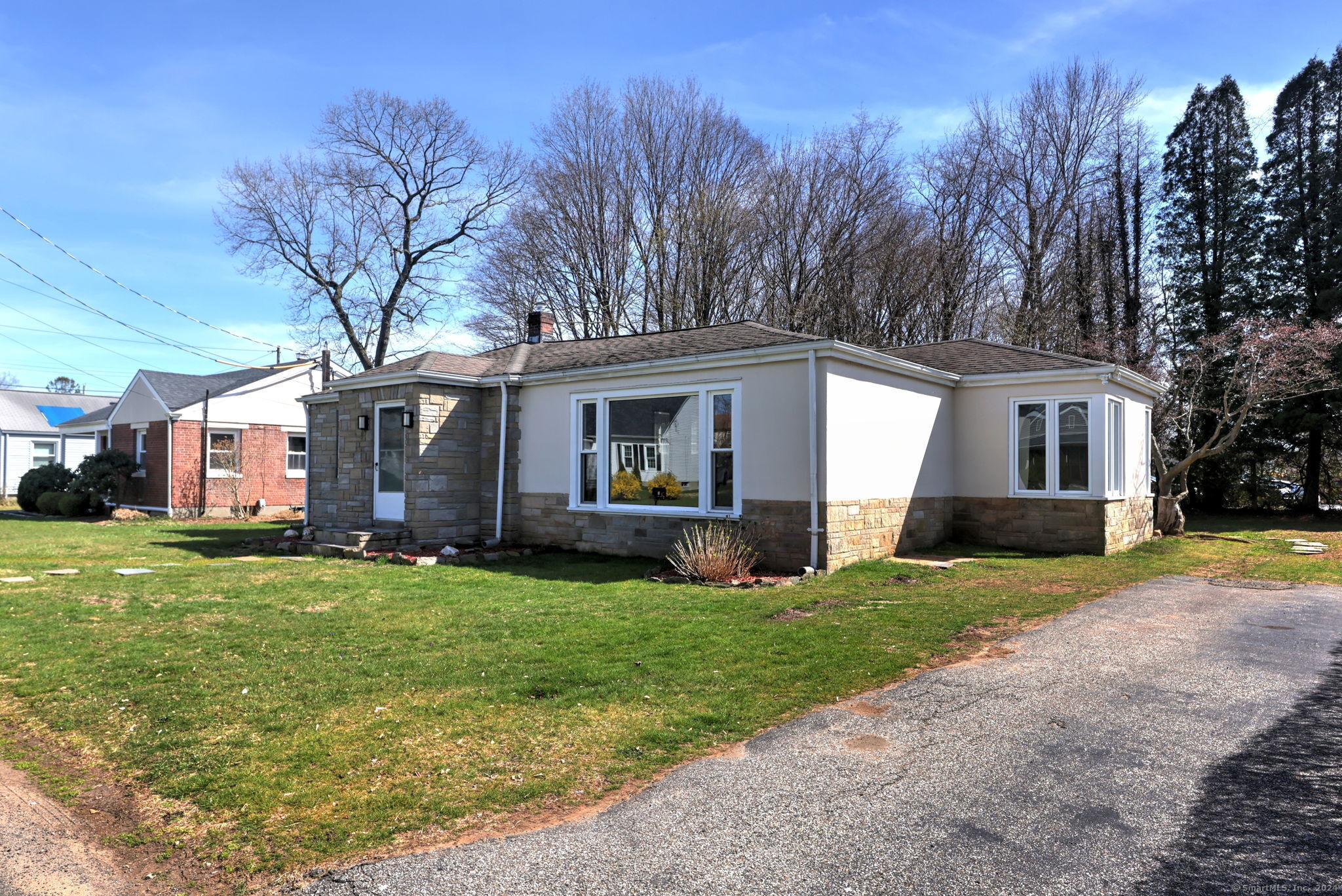 Property Photo: 17 Dana Avenue CT 06484