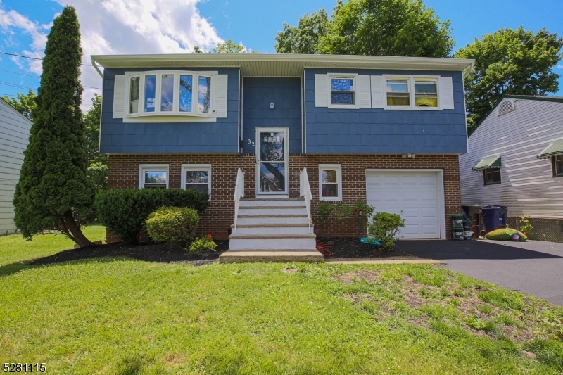 Property Photo:  182 Carlisle Ter  NJ 07062 