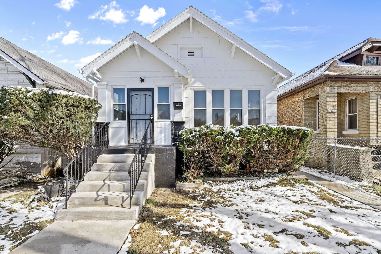 Property Photo: 10539 S Eggleston Avenue IL 60628