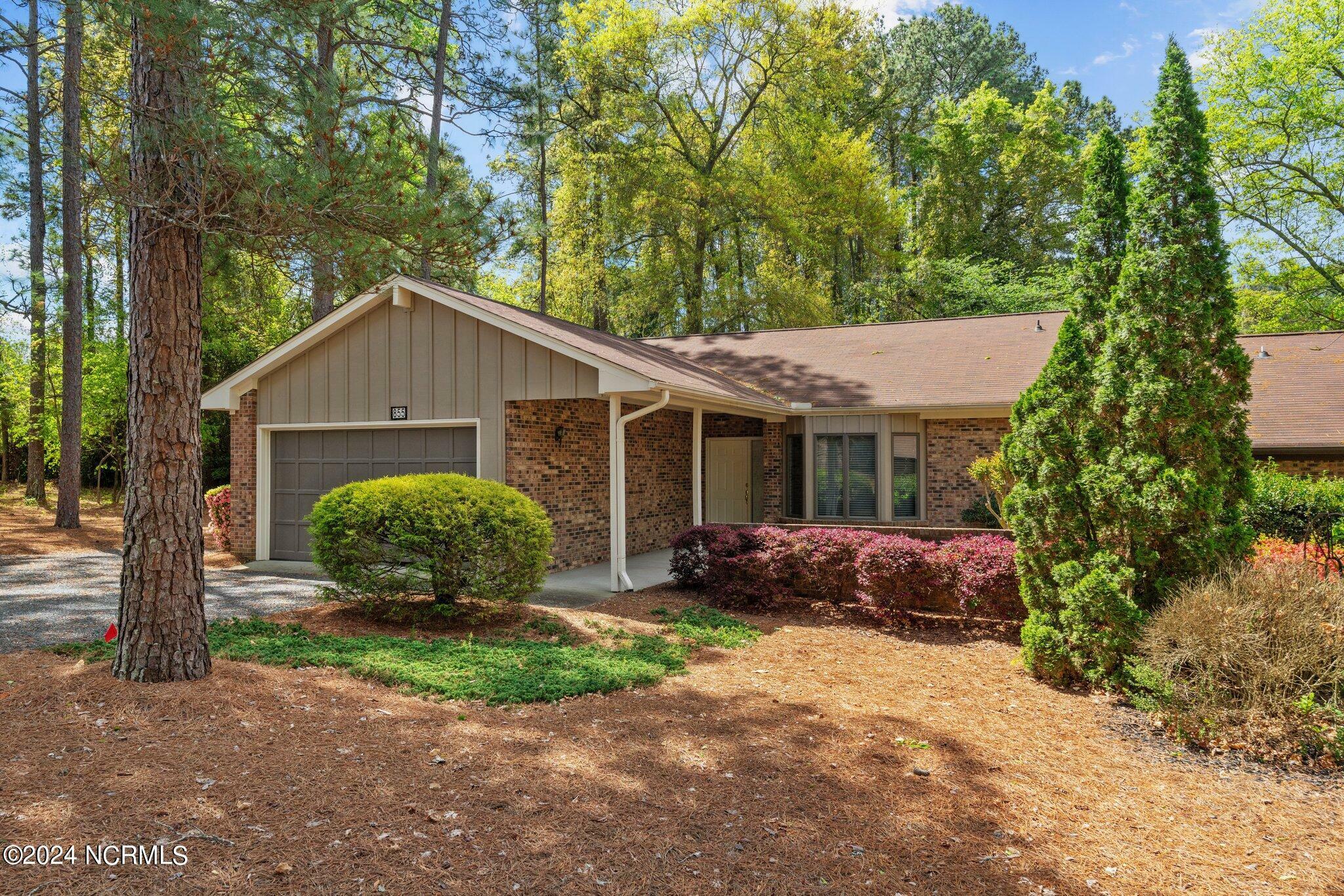 Property Photo: 855 Willowood Court NC 28387