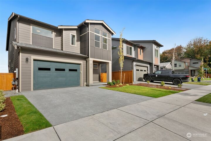 Property Photo:  8201  131st Place SE 29  WA 98296 