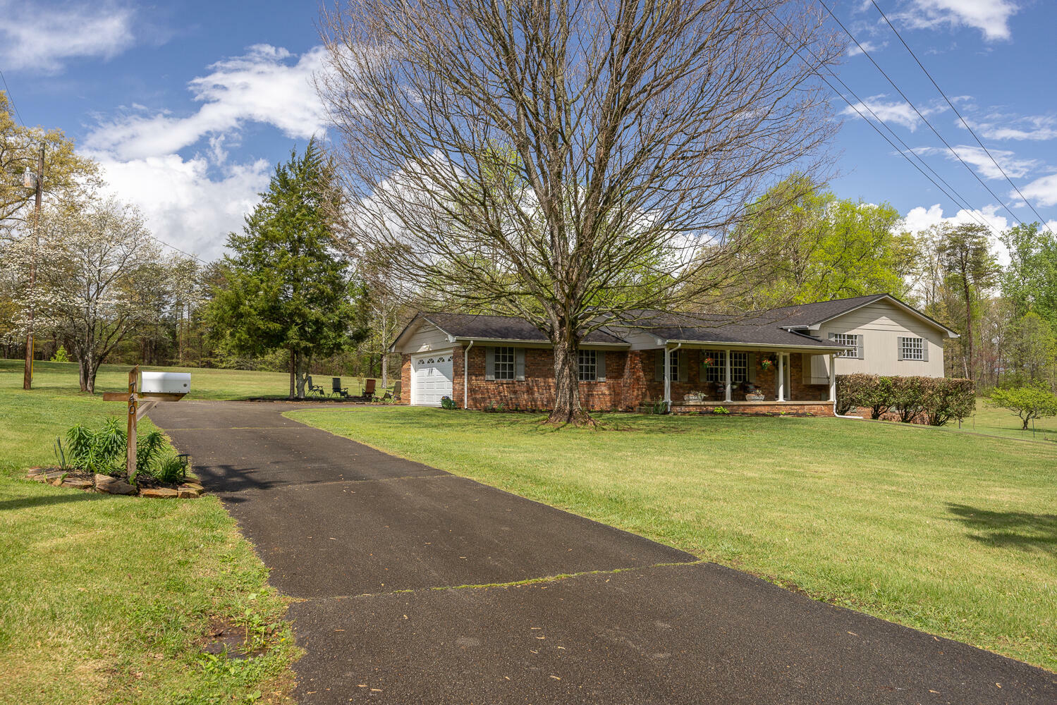 Property Photo:  740 Topside Drive  TN 37331 