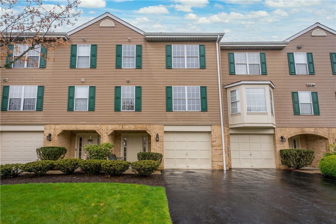 Property Photo:  128 Chapelridge Dr  PA 15025 