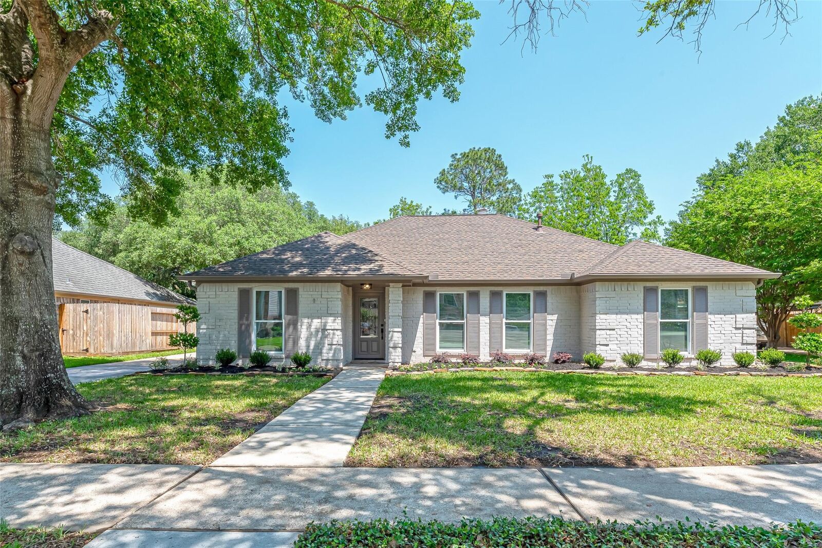 Property Photo:  16226 Saint Helier  TX 77040 