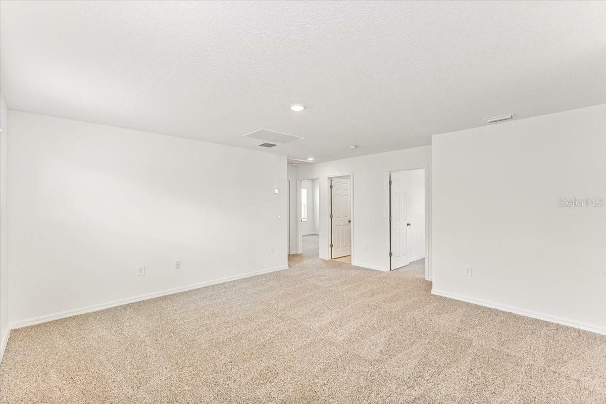 Property Photo:  1937 Harrods Place  FL 33844 