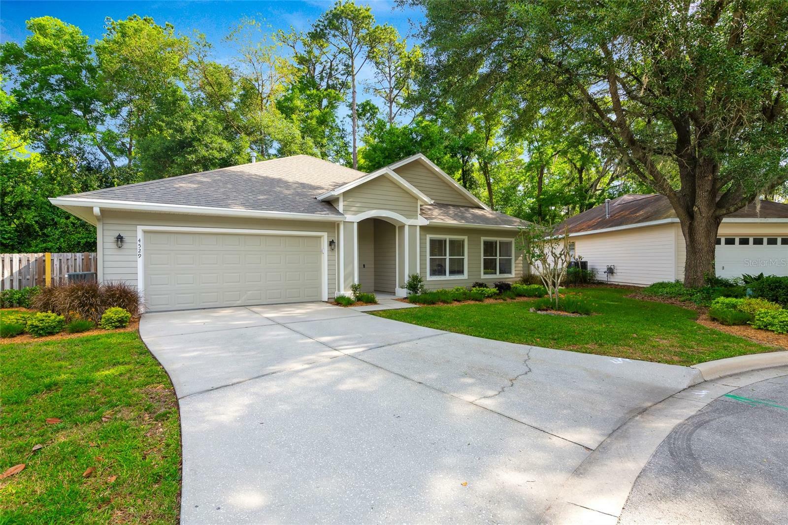 Property Photo: 4529 NW 34th Terrace FL 32605