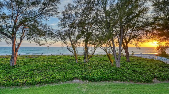 Property Photo:  5055 Gulf Of Mexico Drive 535  FL 34228 