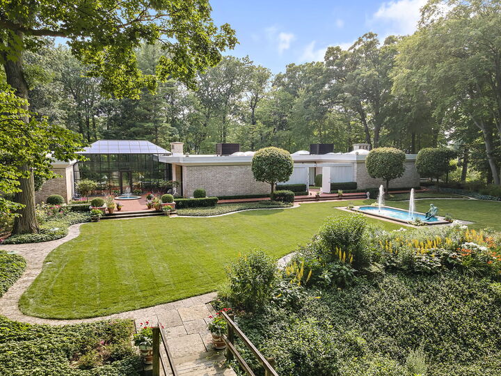 Property Photo: 240 Shore Acres Circle IL 60044