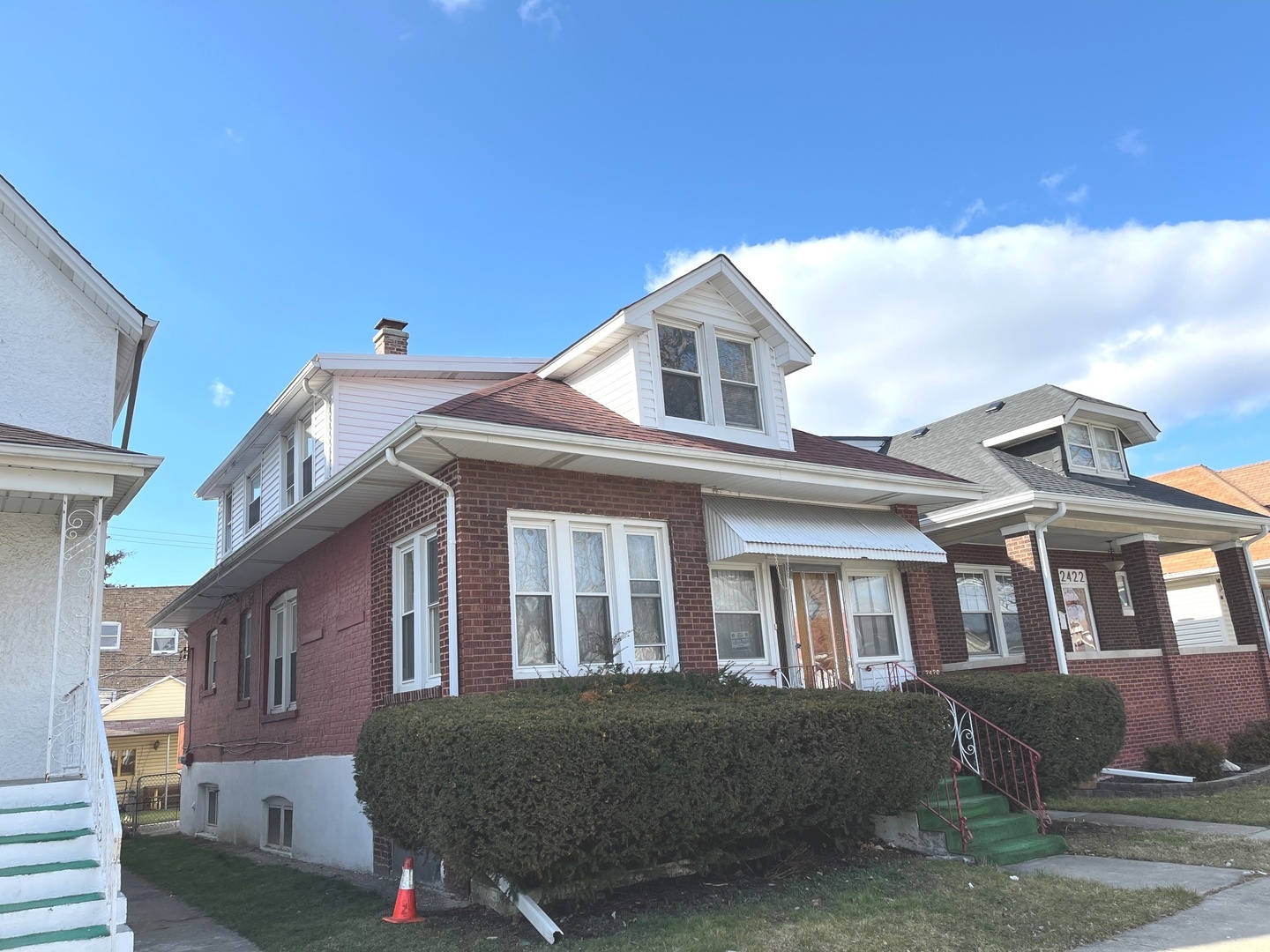 Property Photo:  2420 N Rutherford Avenue  IL 60707 