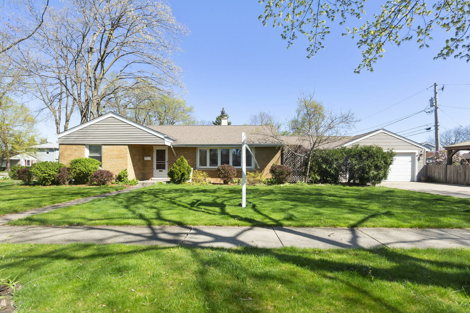 Property Photo:  1151 Alfini Drive  IL 60016 