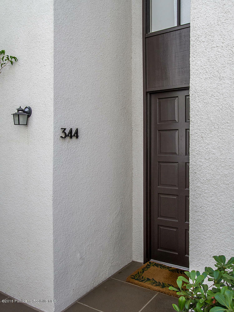 Property Photo:  344 W Bellevue Drive 9  CA 91105 