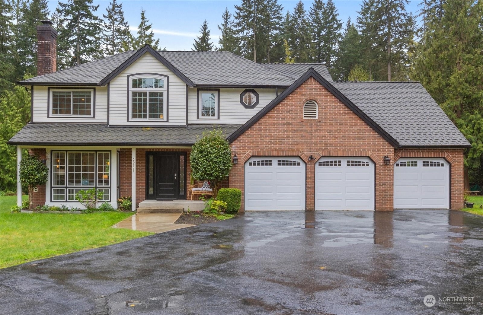 Property Photo:  20121 181st Place NE  WA 98077 