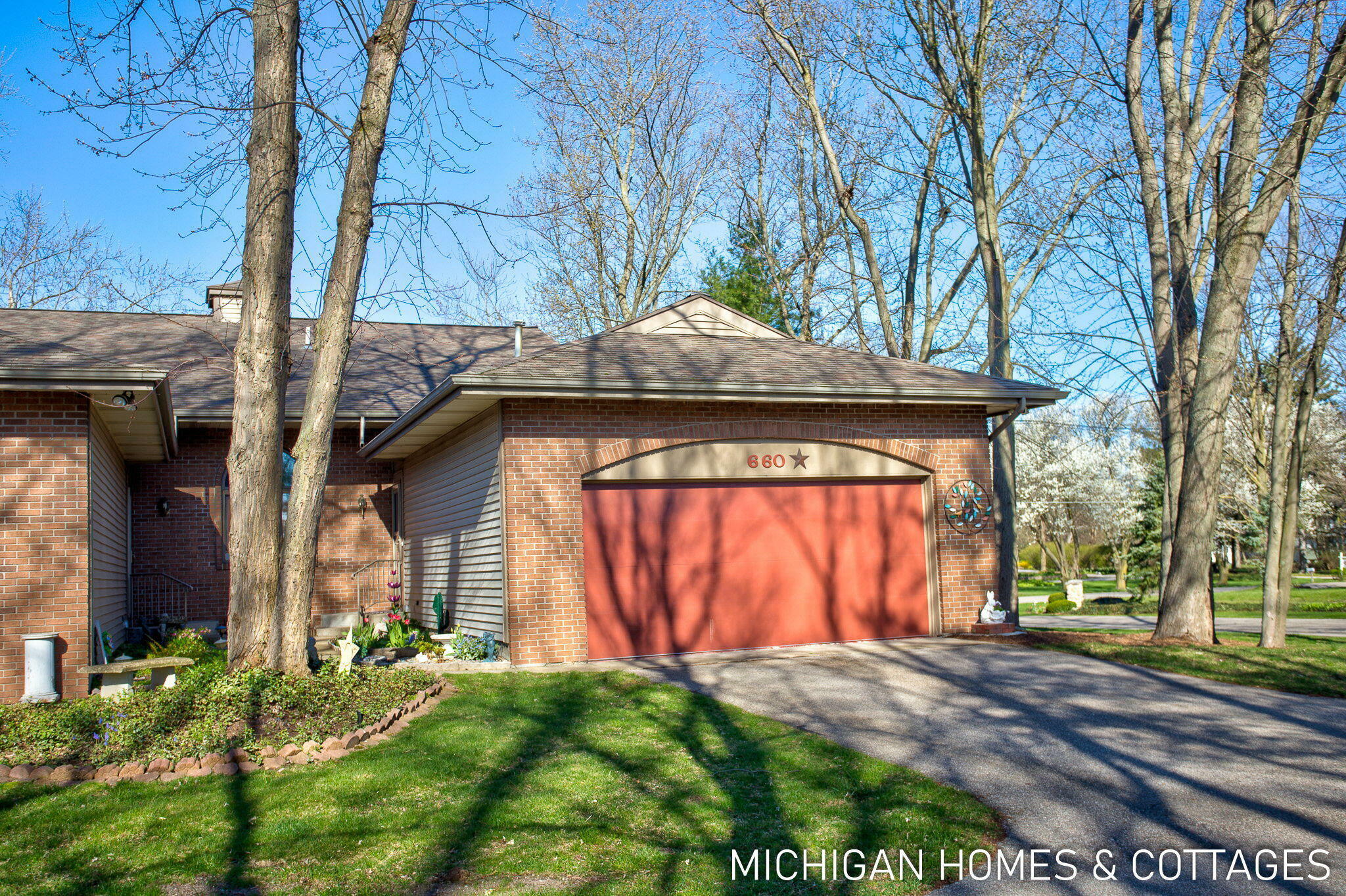 660 Crestview Street  Holland MI 49423 photo