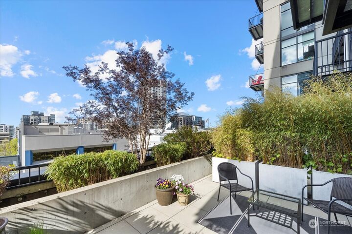 Property Photo: 2720 3rd Avenue 513 WA 98121