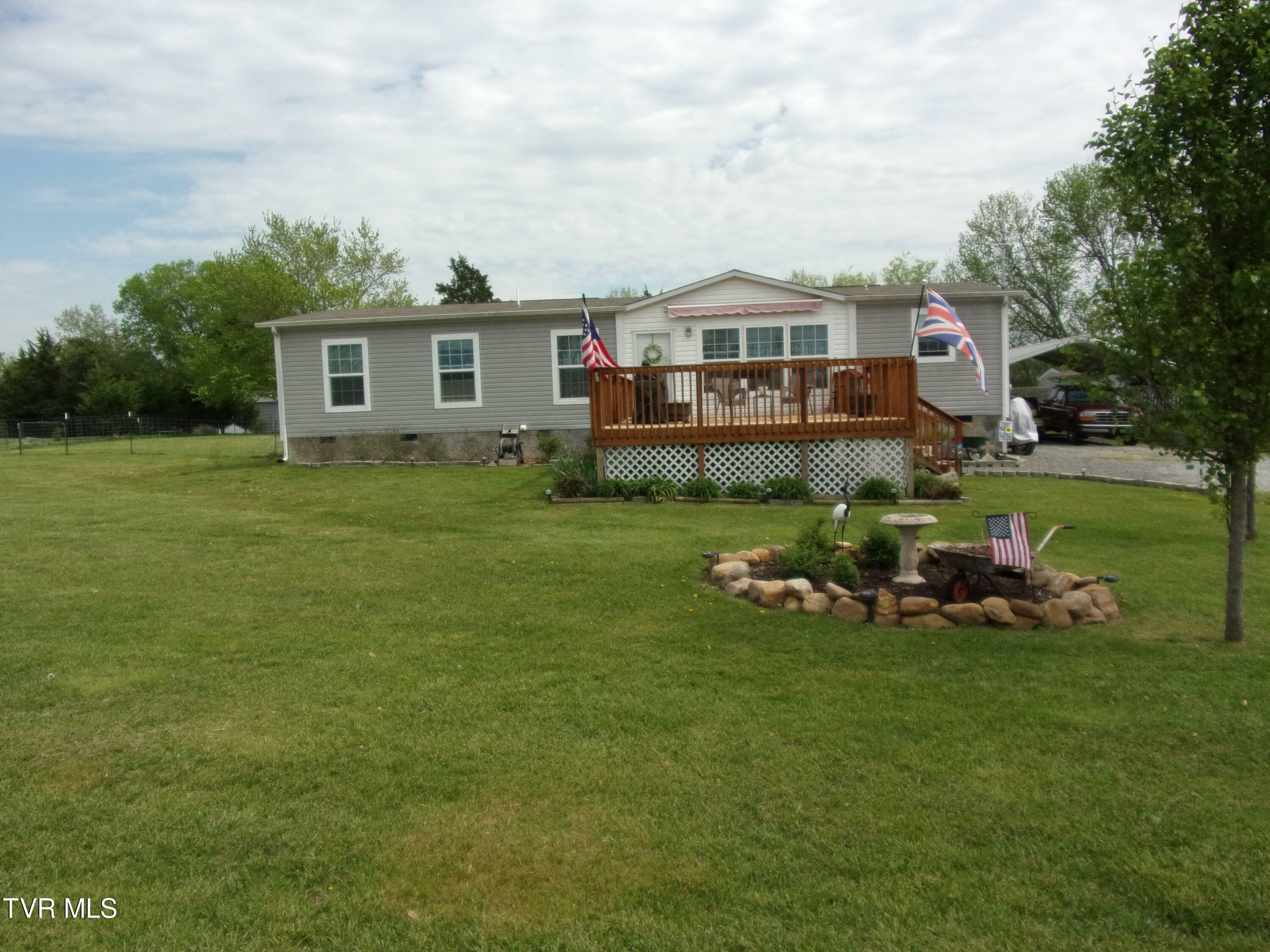 Property Photo:  2034 Valley Home Rd  TN 37725 