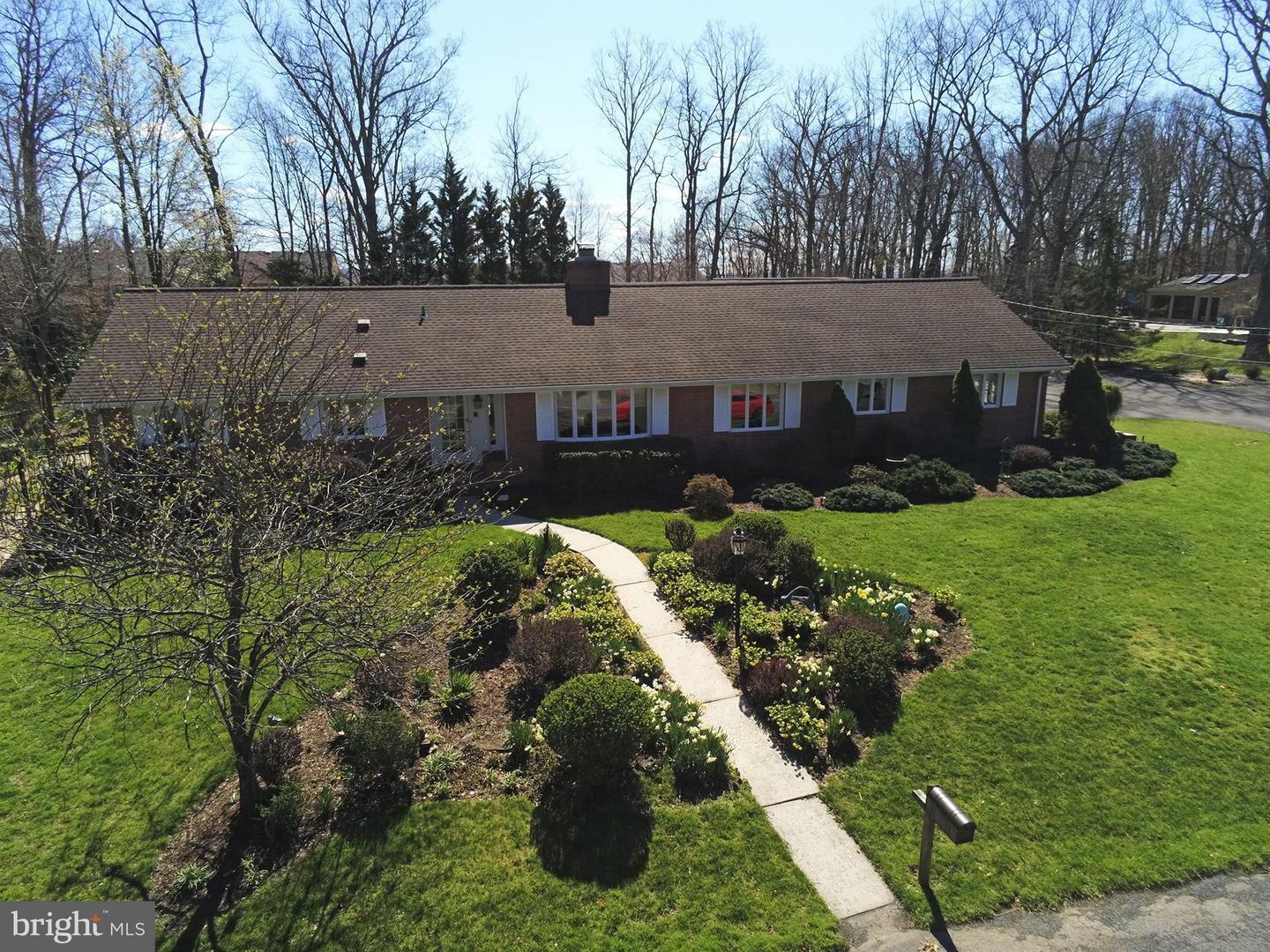 Property Photo:  401 Sunset Drive  MD 21502 