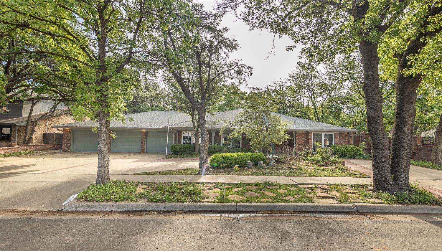 Property Photo:  6607 Orlando Avenue  TX 79413 