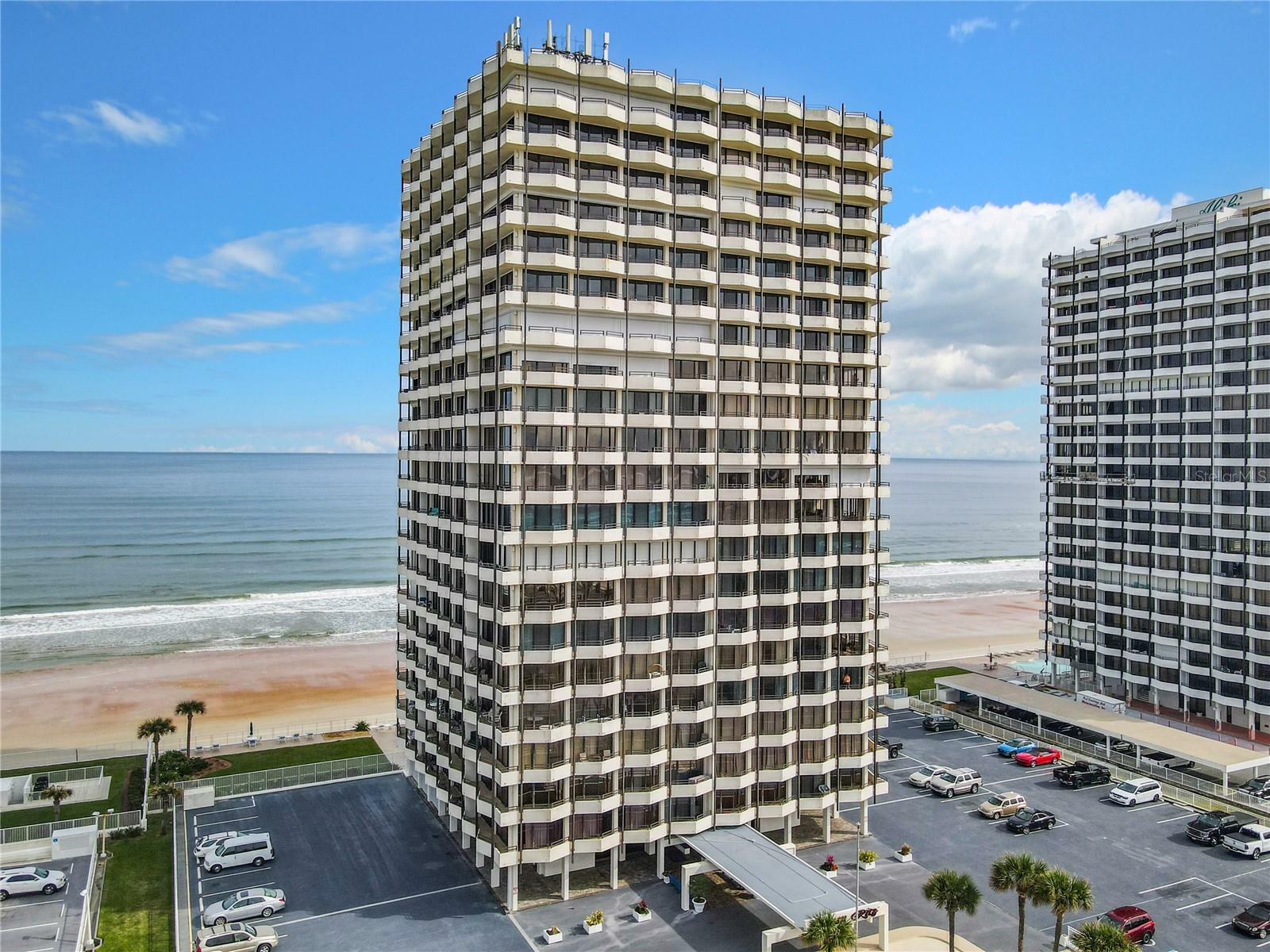 Property Photo: 2900 N Atlantic Avenue 1905 FL 32118