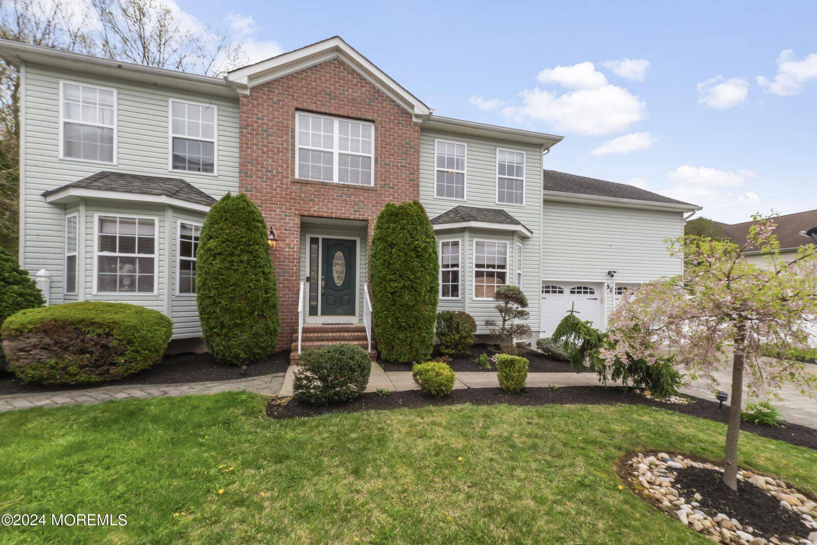 Property Photo:  52 Dickerson Lane  NJ 08857 
