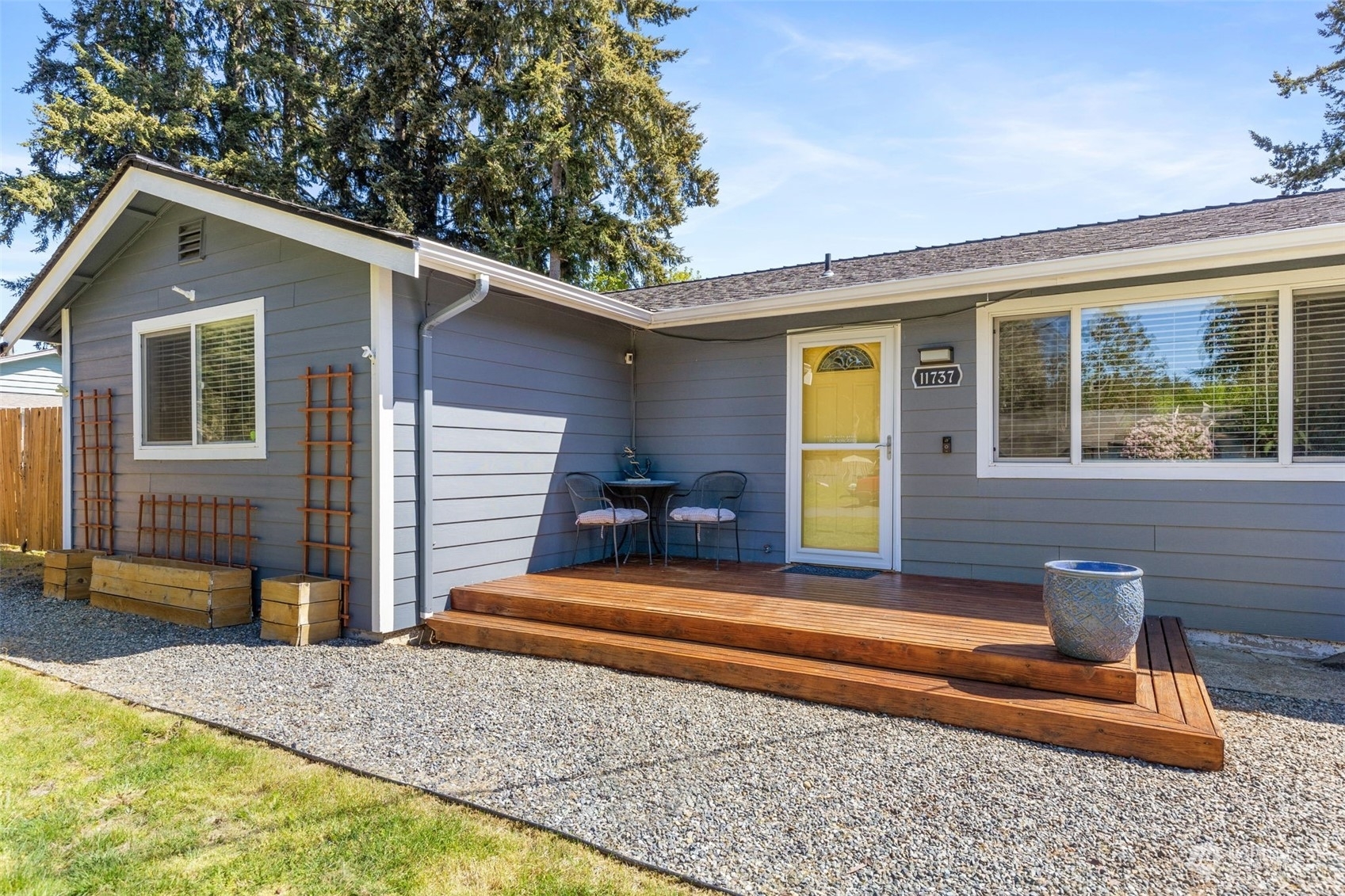 Property Photo:  11737 Elder Avenue SE  WA 98367 