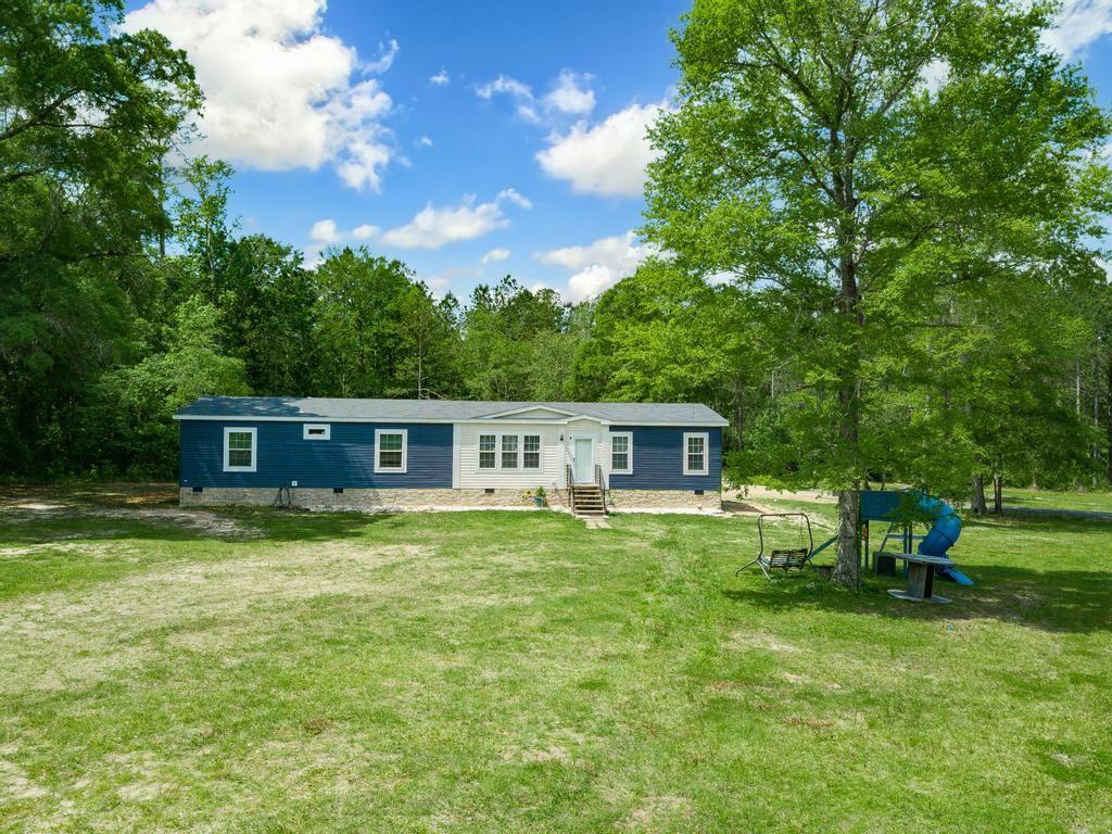 Property Photo: 19977 Granny Lane FL 32046