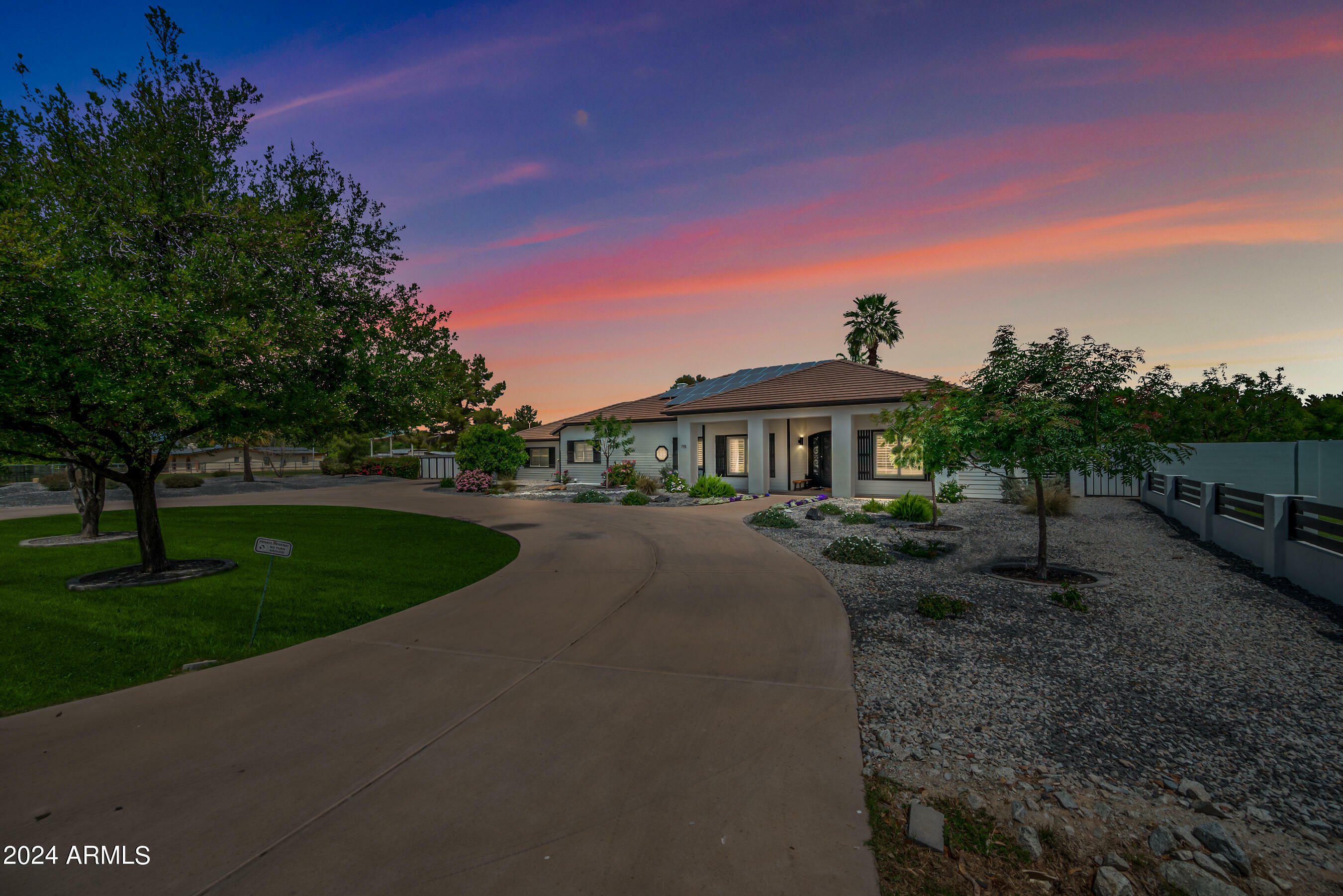 Property Photo:  715 S Cactus Wren Street  AZ 85296 